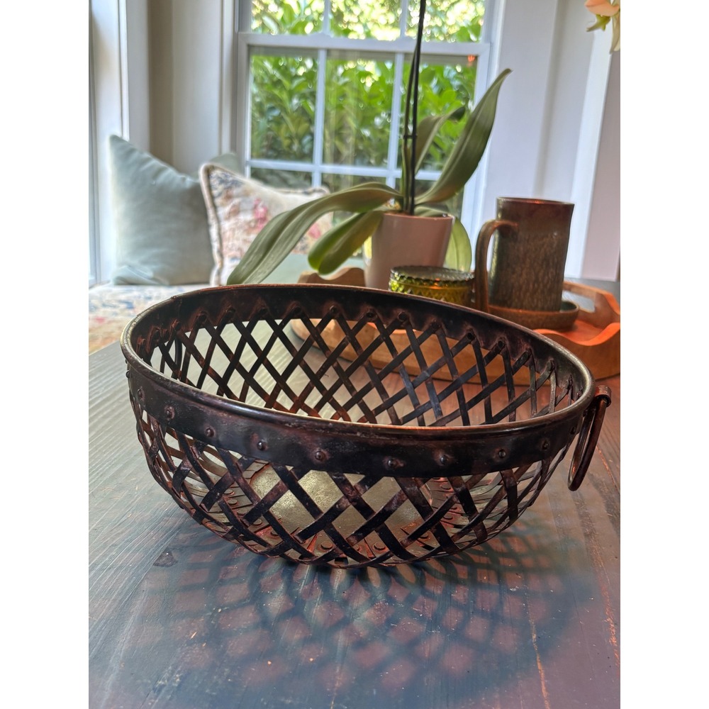 VTG Woven Metal Basket Bronze Copper Patina Round Fruit Bowl Ring Handle - Picture 5 of 8